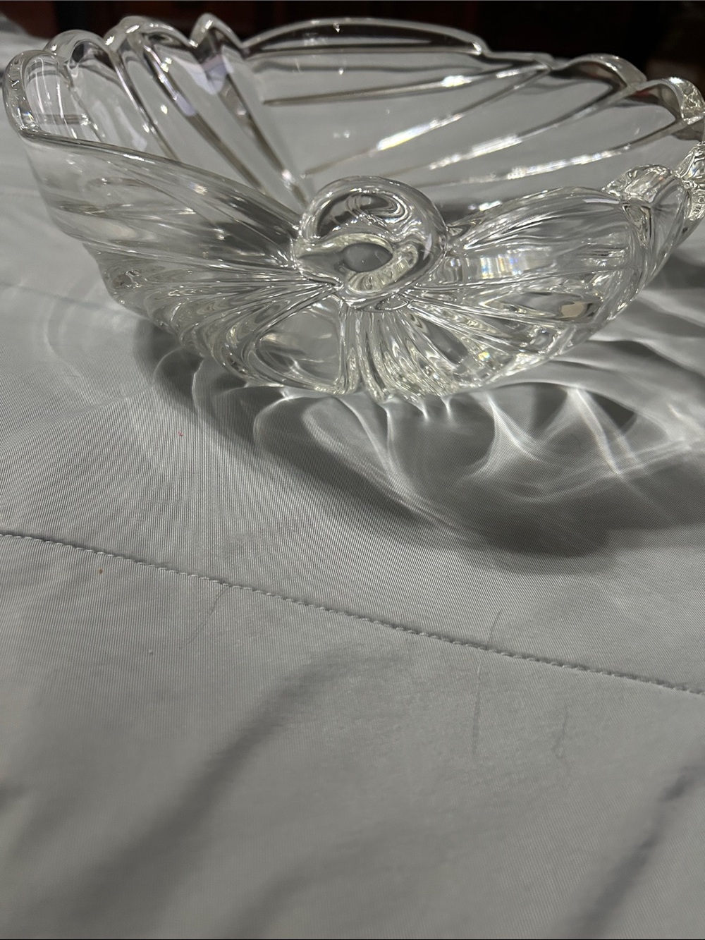 Vintage Clear Glass Decorative Serving Bowl - Classic Crystal